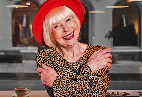 IWD2023-theme-EmbraceEquity14